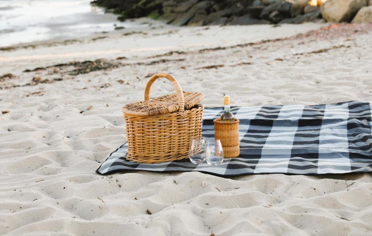 By The Sea Guests Bed & Breakfast And Suites Dennisport Eksteriør billede
