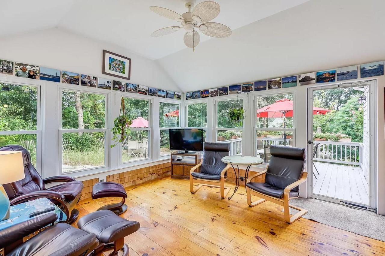 By The Sea Guests Bed & Breakfast And Suites Dennisport Eksteriør billede