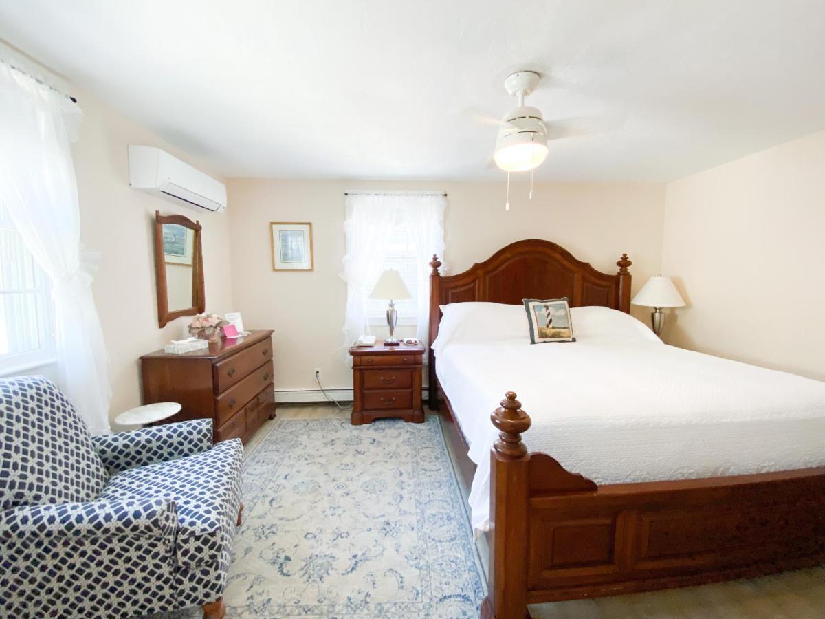 By The Sea Guests Bed & Breakfast And Suites Dennisport Eksteriør billede